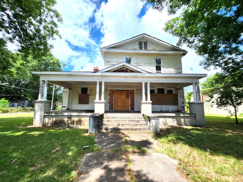 2705 2nd Ave, Columbus, GA for sale - Primary Photo - Image 1 of 18