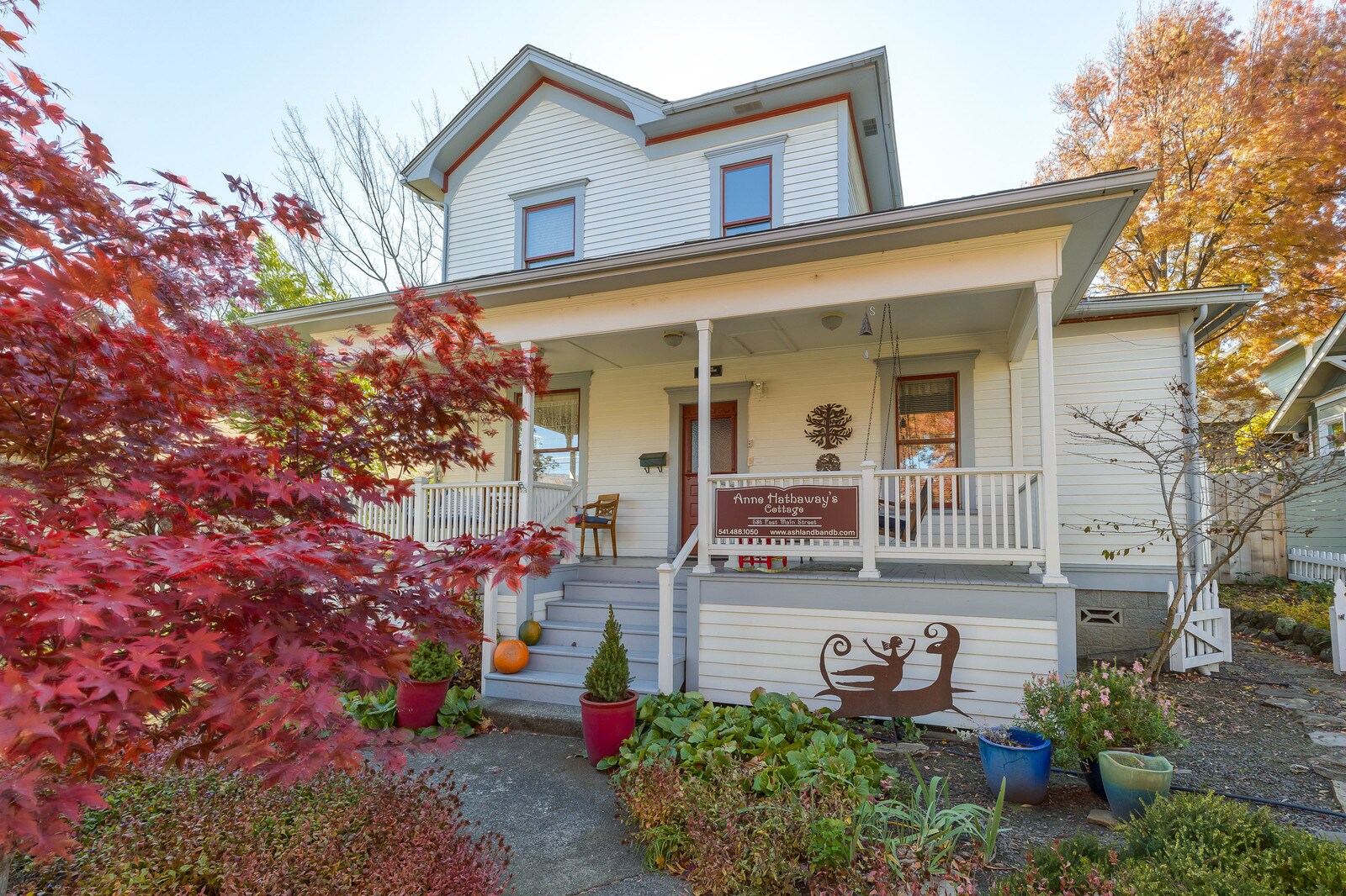 586 E Main St, Ashland, OR for sale Primary Photo- Image 1 of 1