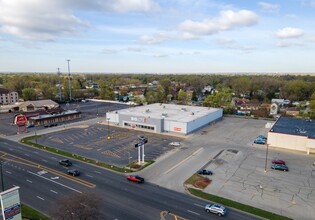 8148 S Cicero Ave, Burbank, IL for lease Building Photo- Image 2 of 6