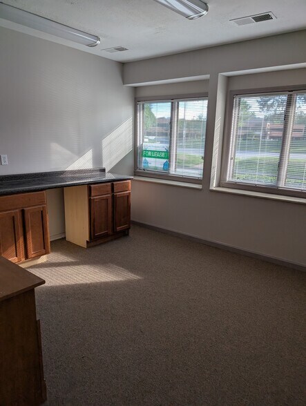 722 Crossover Ln, Memphis, TN for lease - Building Photo - Image 3 of 15