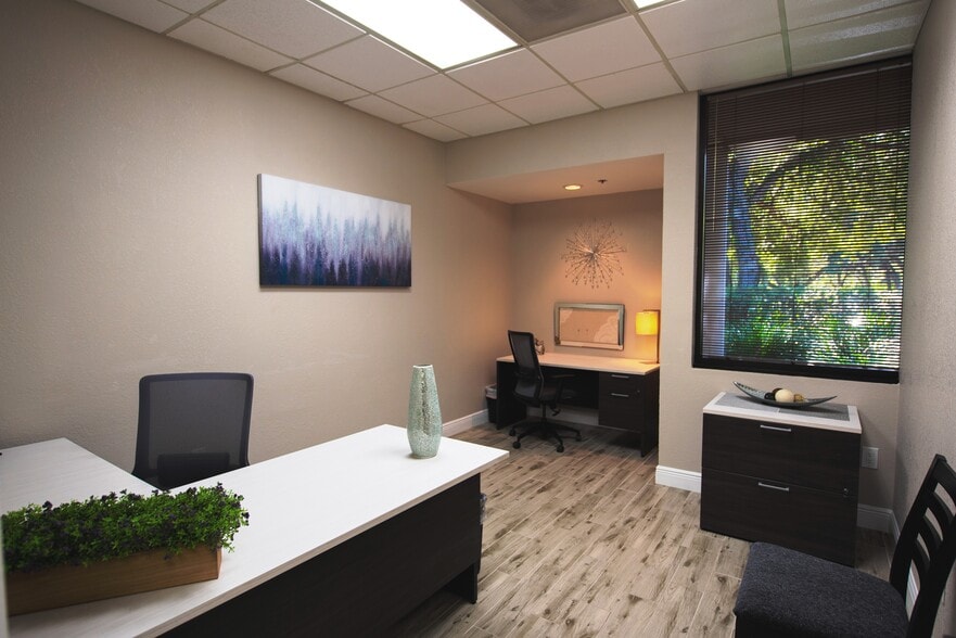 1211 Tech Blvd, Tampa, FL for lease - Interior Photo - Image 1 of 37