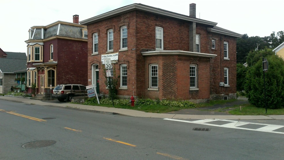 111 W Main St, Canajoharie, NY for sale - Building Photo - Image 1 of 5