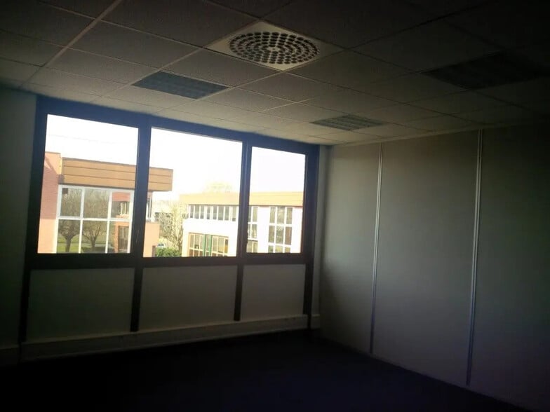 Office in Colomiers for lease - Interior Photo - Image 2 of 4
