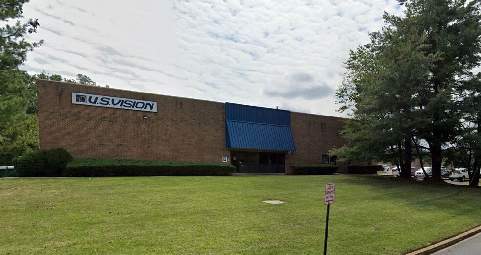 104 Harmon Dr, Blackwood, NJ for lease - Building Photo - Image 1 of 2