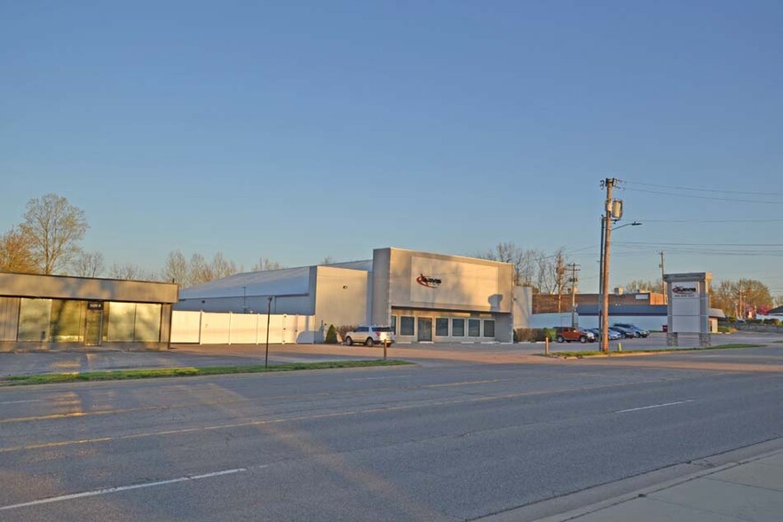 1604 N Illinois St, Swansea, IL for sale - Building Photo - Image 1 of 3