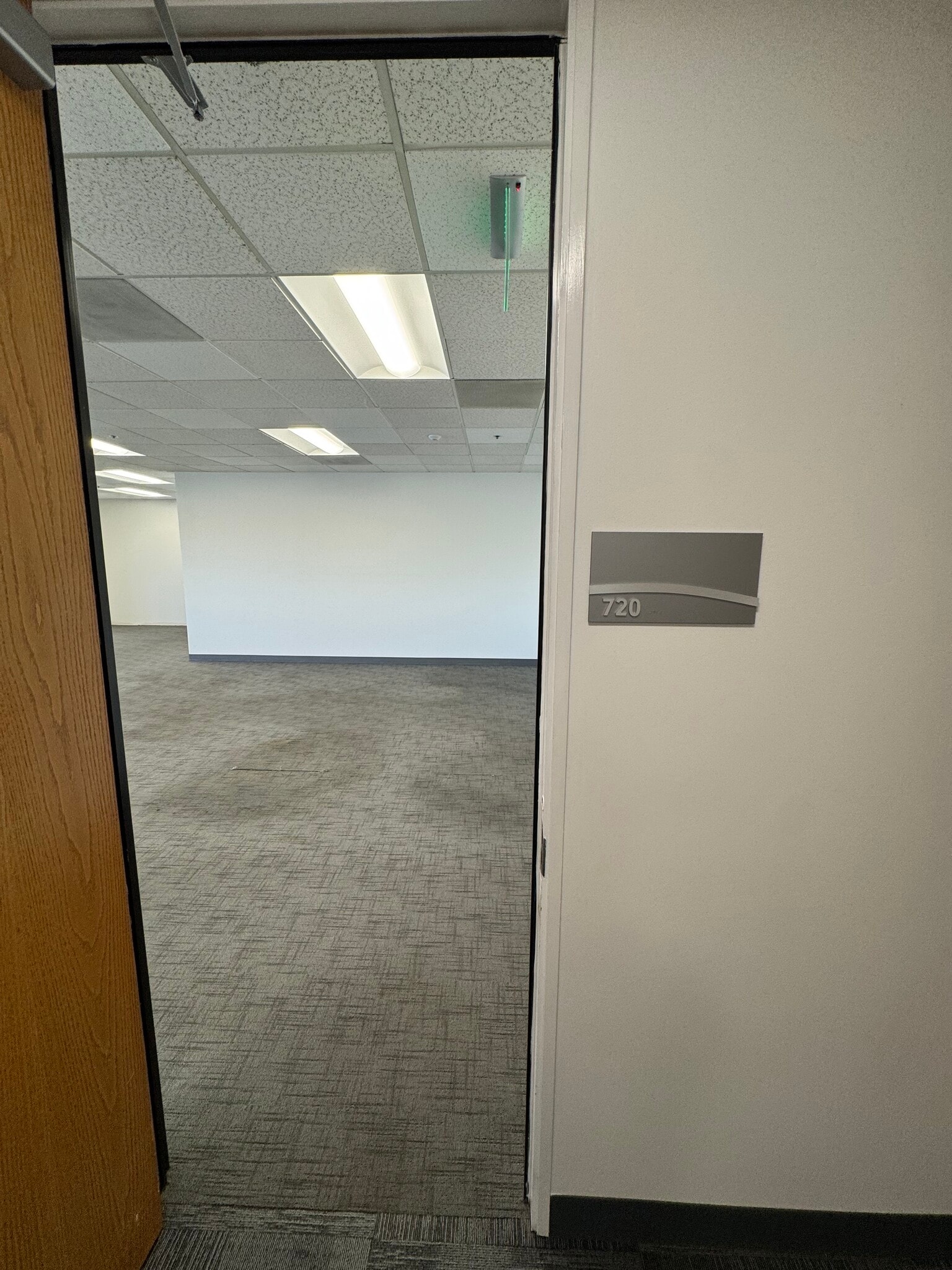 4 Hutton Centre Dr, Santa Ana, CA for lease Building Photo- Image 1 of 9