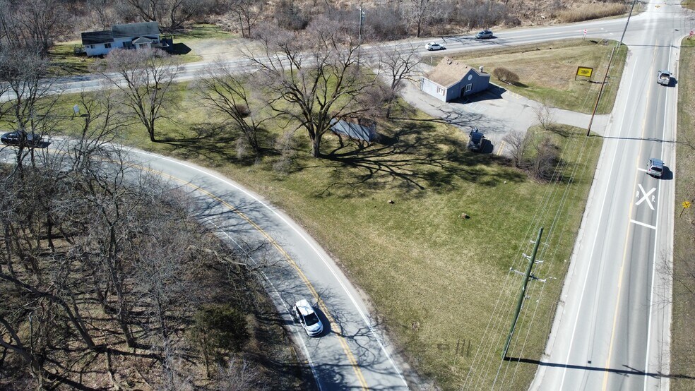 5033 Chilson Rd, Brighton, MI for sale - Aerial - Image 2 of 5