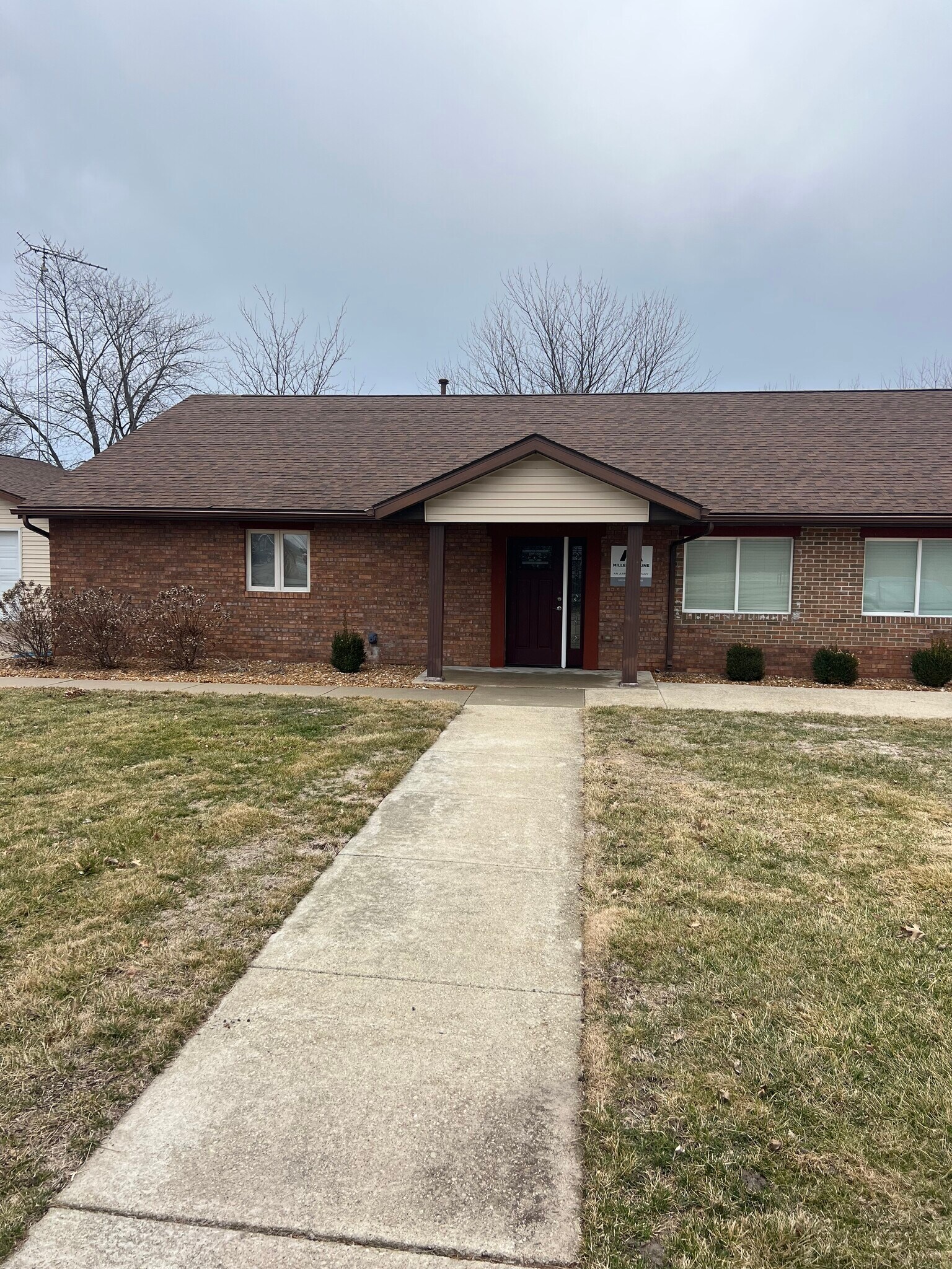 3233 Mathers Rd, Springfield, IL for sale Primary Photo- Image 1 of 1