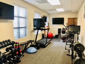 9723 Northcross Center Ct, Huntersville, NC for lease Interior Photo- Image 2 of 11