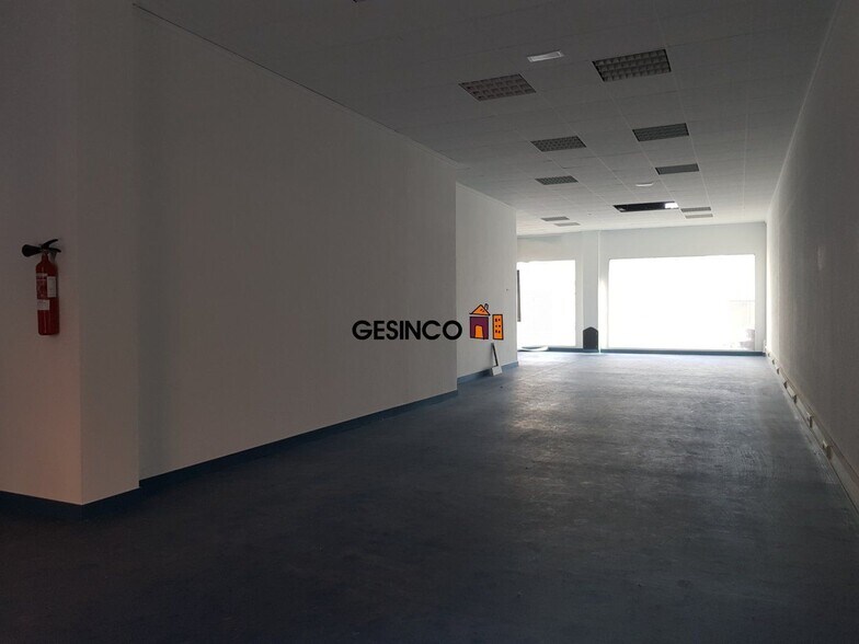 Retail in Ontinyent, Valencia for lease - Building Photo - Image 2 of 4