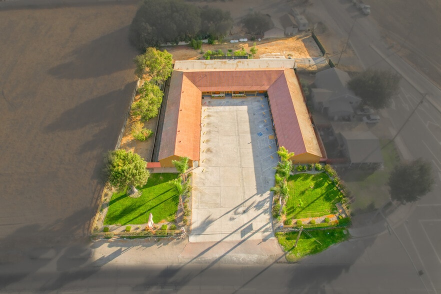 2509 E Pacheco Blvd, Los Banos, CA for sale - Building Photo - Image 3 of 60