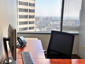 101 W Ohio St, Indianapolis, IN for lease Interior Photo- Image 1 of 3