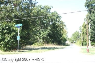 43055 Walnutgrove Ln, Chantilly, VA for sale - Building Photo - Image 2 of 2