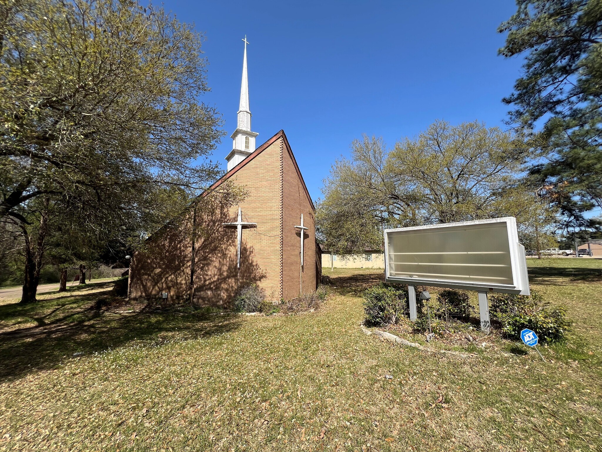 1007 E Pinecrest Dr, Marshall, TX for sale Primary Photo- Image 1 of 1