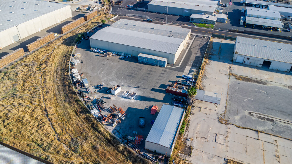 2936 Farrar Ave, Modesto, CA for sale - Building Photo - Image 3 of 19