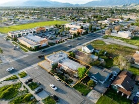 Mixed Use | 1 Liquor Store & 2 Apartments Uni - Retail Space