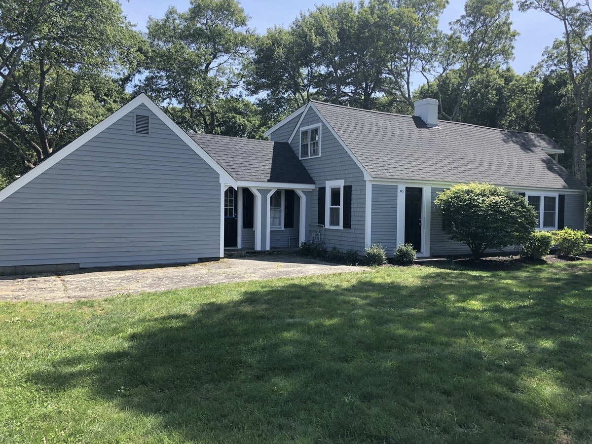 745 Falmouth Rd, Hyannis, MA 02601 Property Record