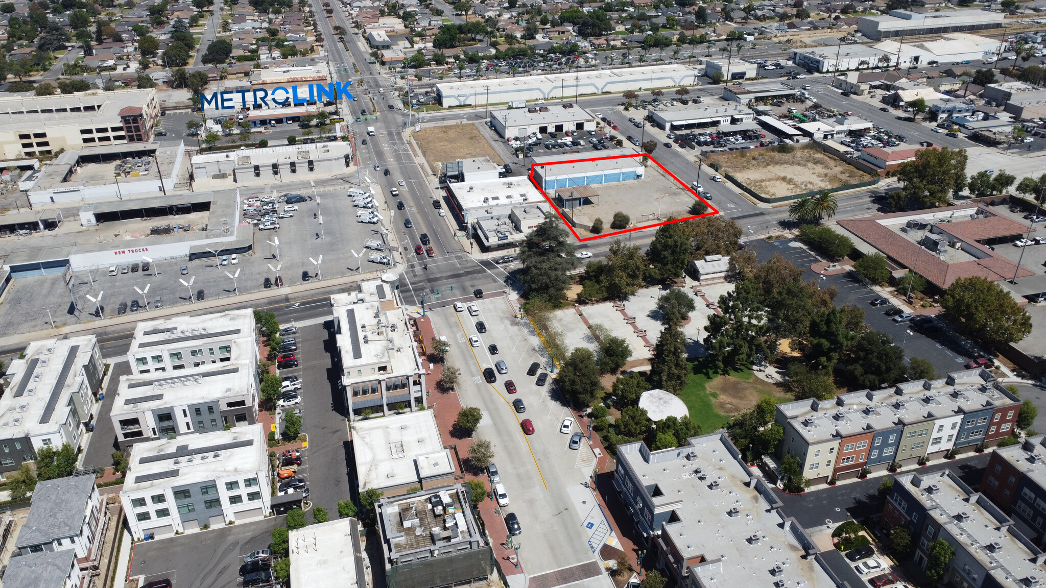 129 E San Bernardino Rd, Covina, CA for lease Building Photo- Image 1 of 9