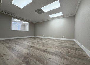 2425 E Commercial Blvd, Fort Lauderdale, FL for lease Interior Photo- Image 2 of 3