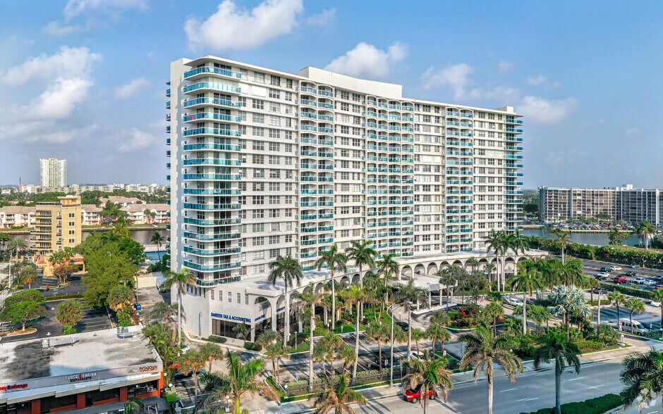 3800 S Ocean Dr, Hollywood, FL 33019 The Hallmark