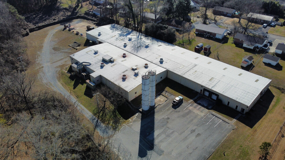 1129 S Chattanooga St, La Fayette, GA for lease - Building Photo - Image 1 of 8