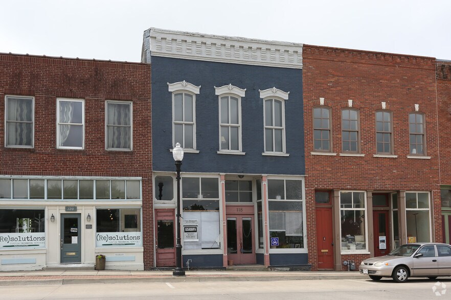 118 E Main St, Sedalia, MO for sale - Primary Photo - Image 1 of 1