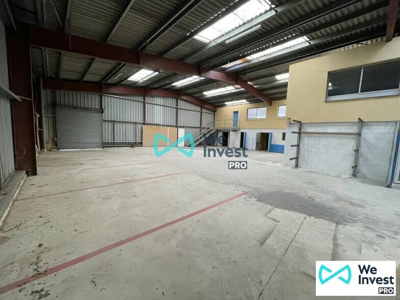 Flex in Muizon for sale - Interior Photo - Image 3 of 7