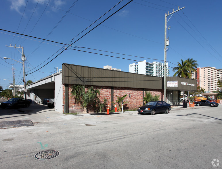 3230-3290 NE 32nd St, Fort Lauderdale, FL for lease - Building Photo - Image 3 of 6