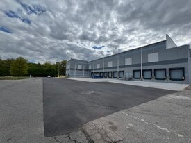 140 Circle Dr N, Piscataway NJ - Warehouse
