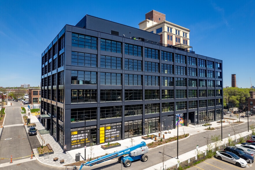 150 Sterling Rd, Toronto, ON for lease - Primary Photo - Image 1 of 5