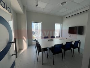 Industrial in L'Hospitalet de Llobregat, Barcelona for lease Interior Photo- Image 2 of 6