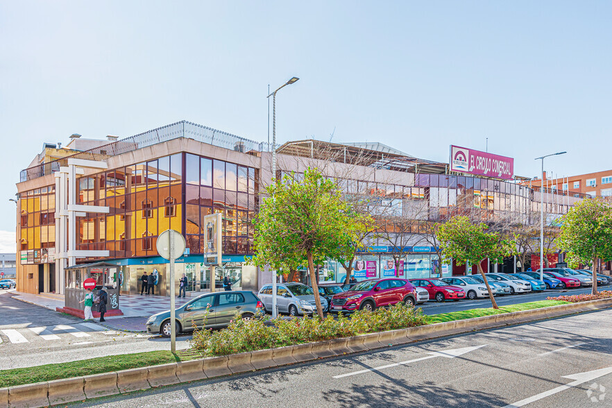 Avenida Constitución, 90, Torrejón De Ardoz, Madrid for sale - Primary Photo - Image 1 of 6