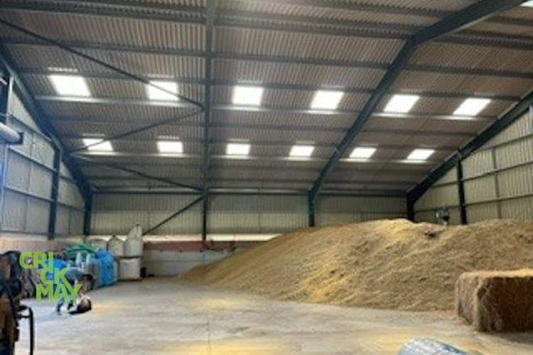 Slaugham Road, Haywards Heath for lease Interior Photo- Image 1 of 1