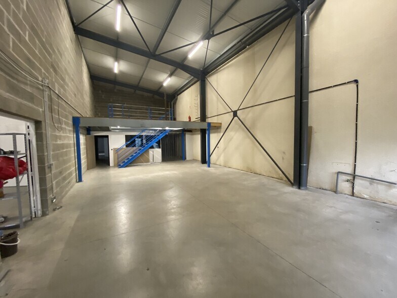 11 Avenue De La Madeleine, Gradignan for lease - Building Photo - Image 3 of 13