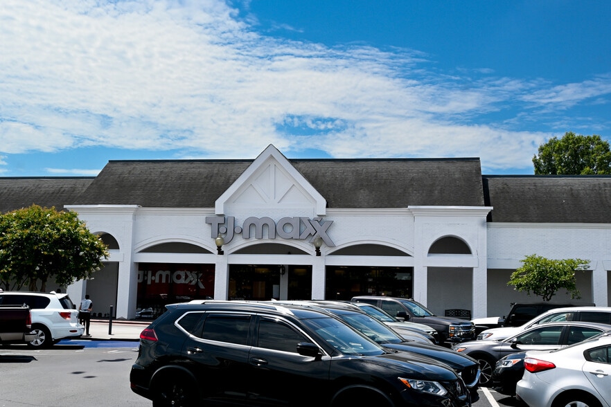 975 Airport Rd SW, Huntsville, AL for lease - Building Photo - Image 1 of 11