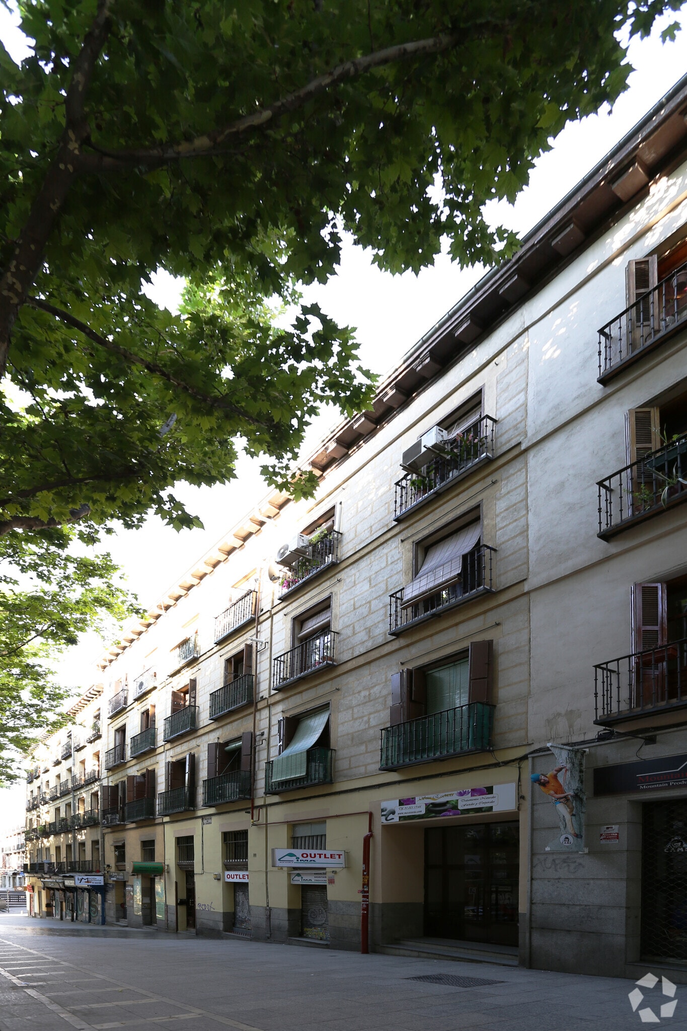 Calle de la Ribera de Curtidores, 8, Madrid, Madrid for sale Primary Photo- Image 1 of 1