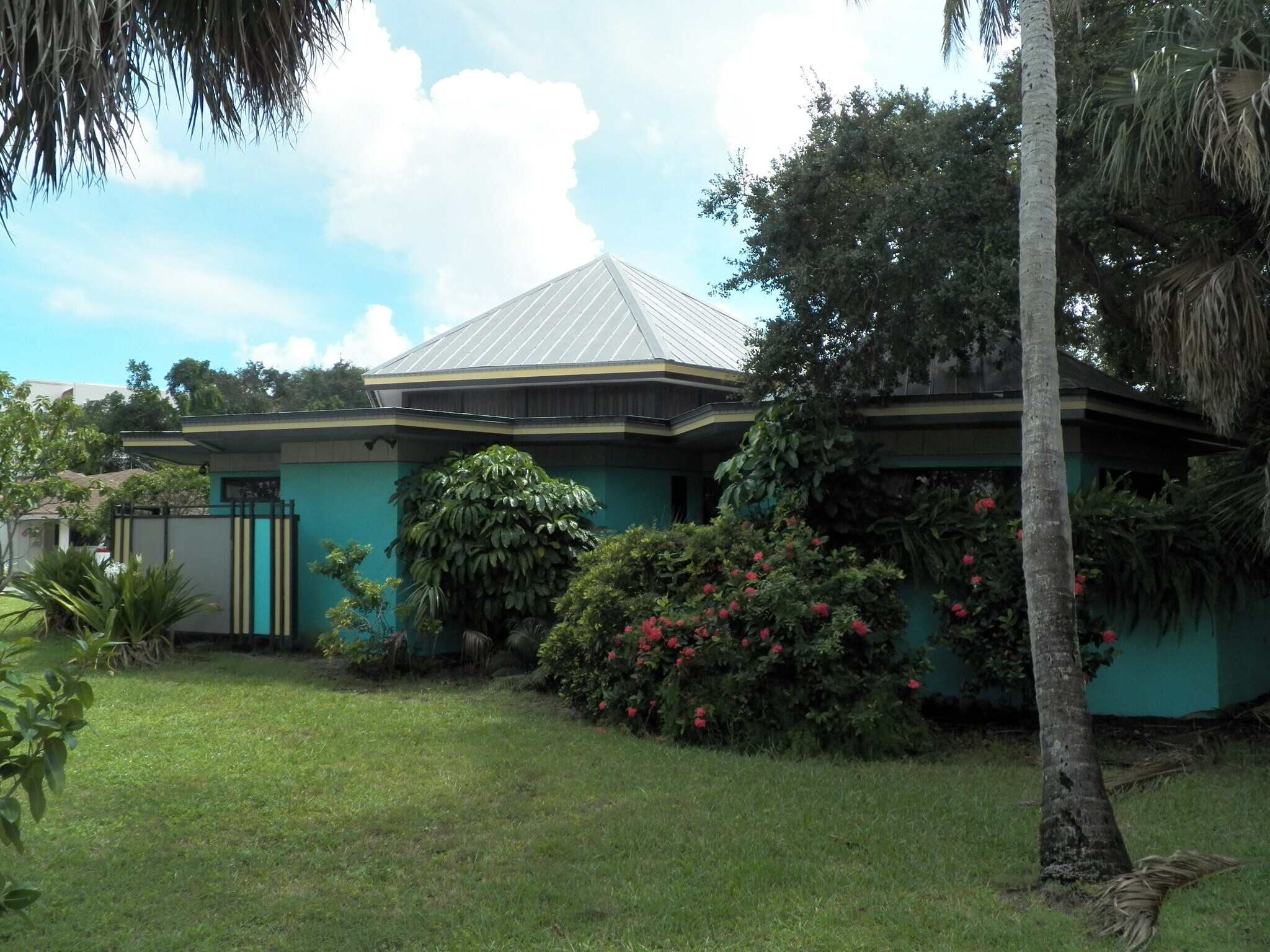 518 SE Osceola St, Stuart, FL for sale Building Photo- Image 1 of 1