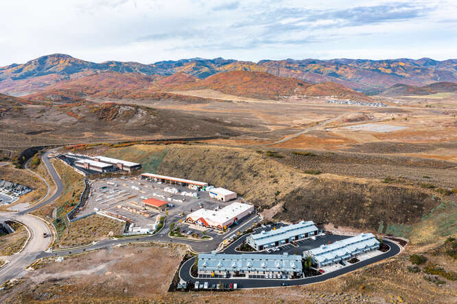 1200 W Lori Ln, Park City, UT for lease - Building Photo - Image 3 of 4
