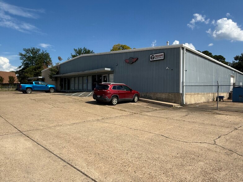 909 W 70th St, Shreveport, LA for sale - Building Photo - Image 1 of 18