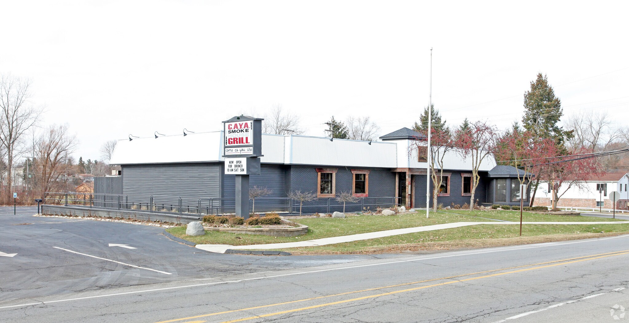 1403 S Commerce Rd, Walled Lake, MI for sale Primary Photo- Image 1 of 1