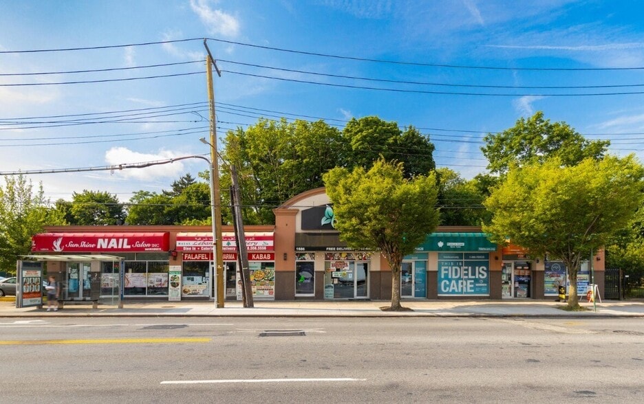 1686 Forest Ave, Staten Island, NY for sale - Building Photo - Image 1 of 10