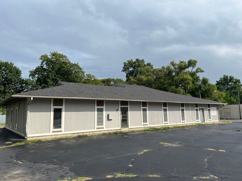 1108 N Reynolds Rd, Toledo, OH for sale - Building Photo - Image 1 of 1