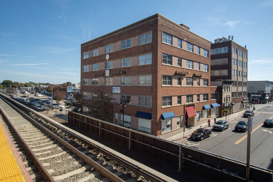 53 N Park Ave, Rockville Centre, NY for lease - Building Photo - Image 1 of 28