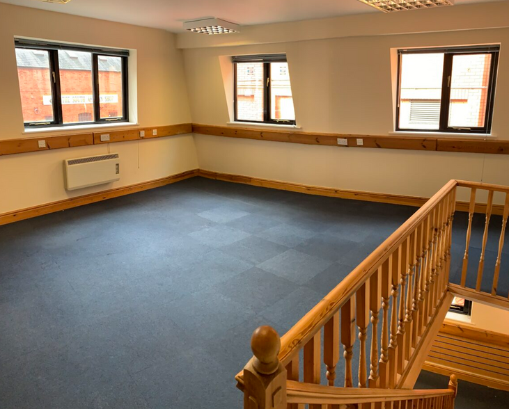 Brock Ln, Maidenhead for lease - Interior Photo - Image 2 of 4