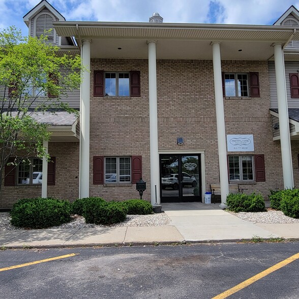 8305 S Saginaw St, Grand Blanc, MI for lease - Building Photo - Image 2 of 5