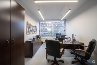 Office in Madrid, Madrid for lease Interior Photo- Image 1 of 7