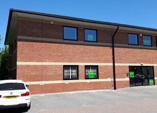 Falcon Clos, Quedgeley for lease Building Photo- Image 1 of 1