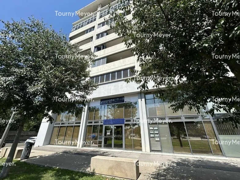 Office in Montpellier for lease - Building Photo - Image 1 of 9