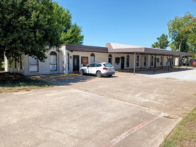 1106 W Pioneer Pky, Arlington, TX for sale - Primary Photo - Image 1 of 1