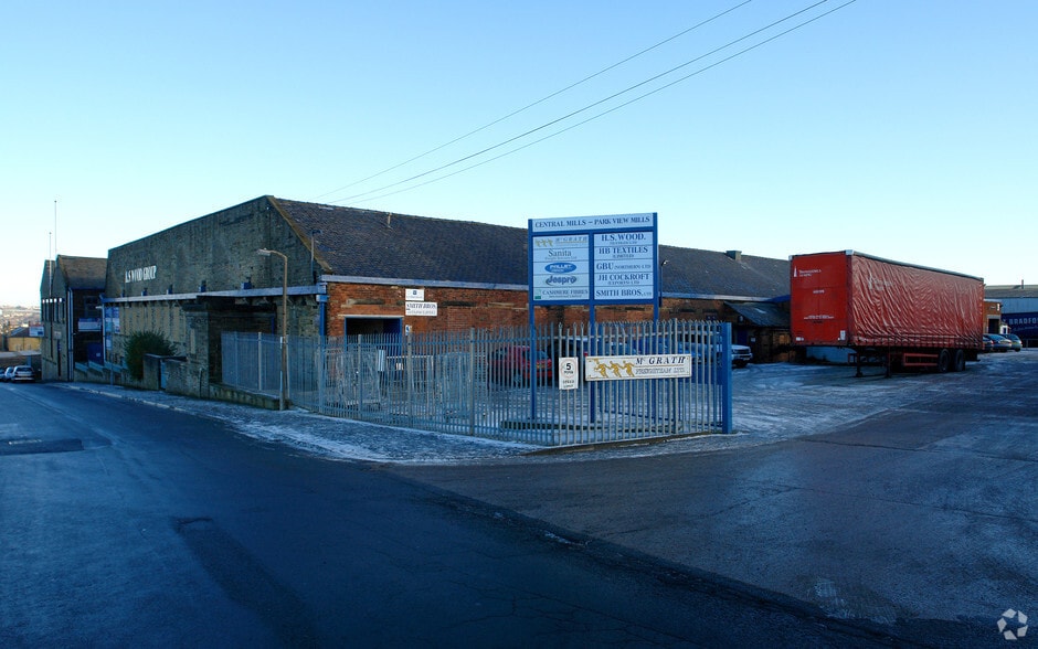 Raymond St, Bradford for sale - Primary Photo - Image 1 of 1